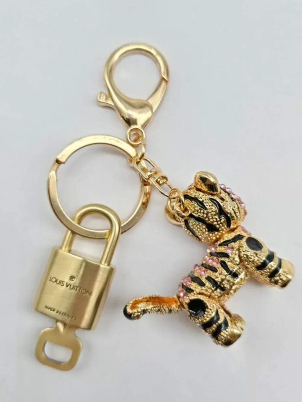 Louis Vuitton Authentic Gold Padlock 🔑 Key + Stylish Unbranded Lion Bag Charm